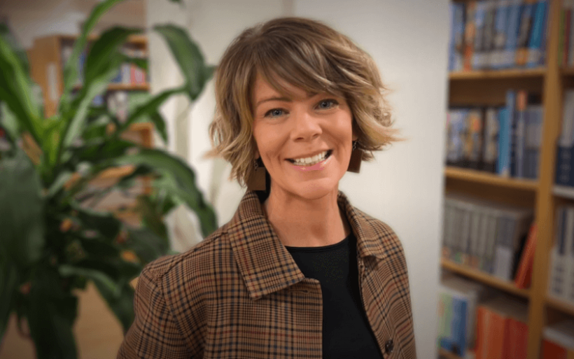 Bilden visar Anna Lind Bengtsson, kommunikatör på ÅSUB